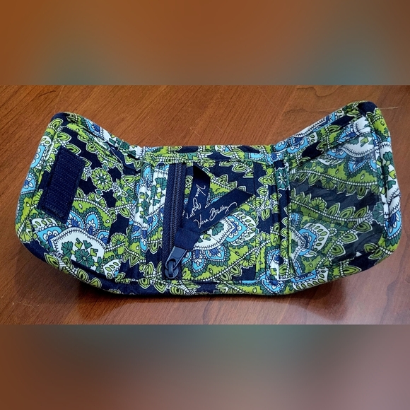 NWOT Vera Bradley Cambridge Pattern Blue Green Paisley Tri Fold Wallet. - Picture 4 of 6